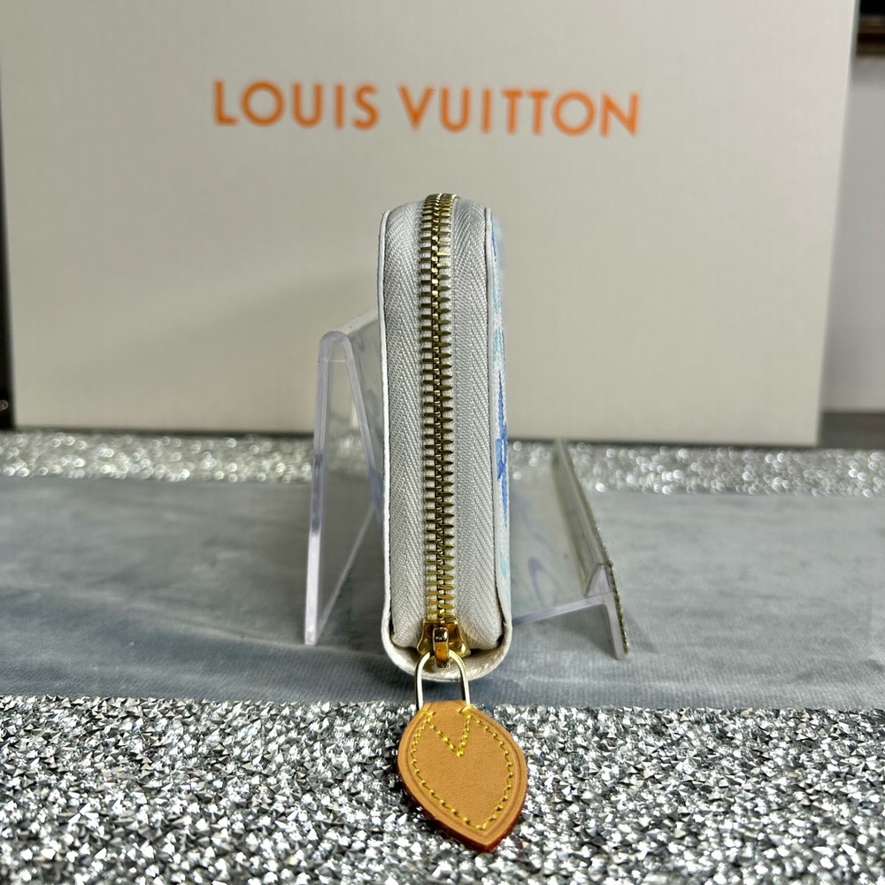 Louis Vuitton By The Pool On The Go MM Tote and Zippy Wallet Lagoon Blue Set - Picture 11 of 16